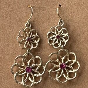 Elegant Gold tone and Pink Floral Earrings